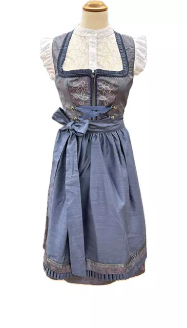 Baumwolldirndl_Dirndllaengen_Midi.PNG