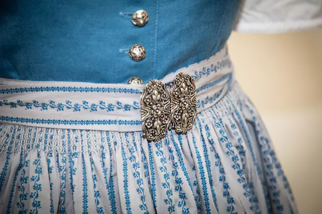 Kollektion_2019_Dirndl_traditionell_03