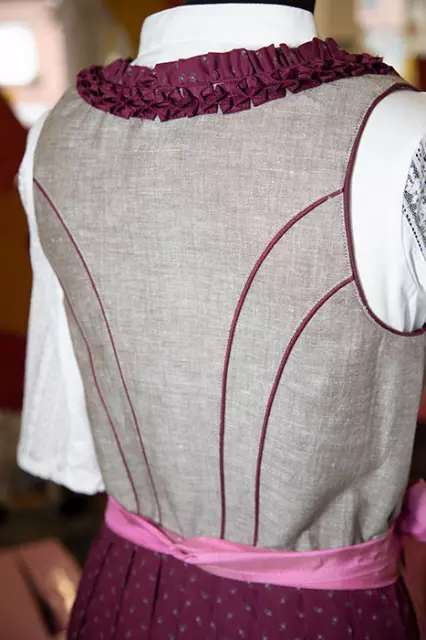 Kollektion_2019_Dirndl_traditionell_neu_05