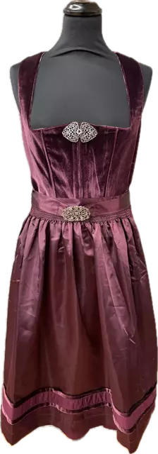 Neue Dirndl 2025